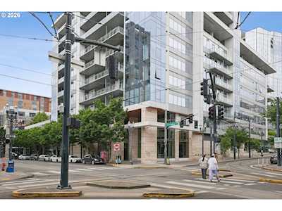 Metropolitan condo listing 144710479